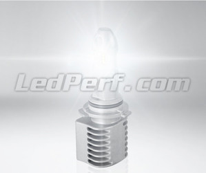 Lâmpada HB4 9006 LED Osram LEDriving Gen1 - iluminação 9506CW em operação