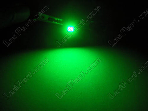 LED em suporte verde T4.7