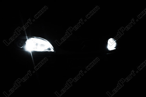 Lâmpada LED H6W Supreme BAX9S Sem erro OBD - Anti-erro OBD Branco frio 5000K