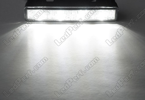 Luzes de circulação diurna LED homologado E4 - 400cd - Com caixa automática
