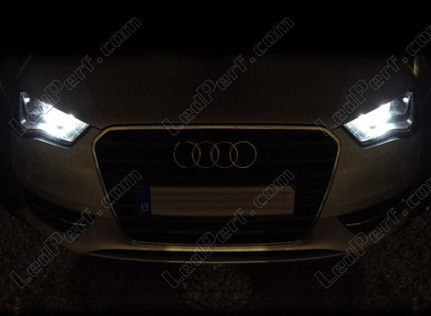 LED Luzes de presença (mínimos) branco xénon Audi A3 8V