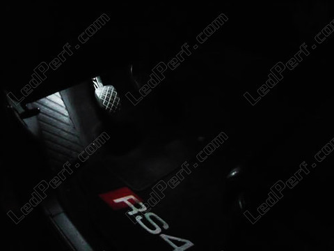 LED Piso Audi A4 B5