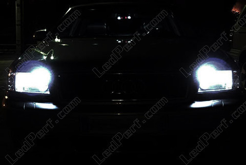 LED Luzes de presença (mínimos) branco xénon Audi A8 D2