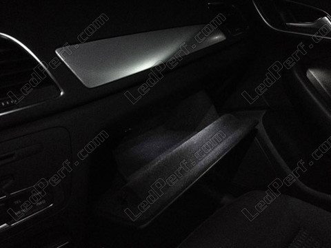 LED Porta-luvas Audi Q3