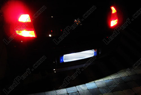 LED Chapa de matrícula BMW Serie 1 (E81 E82 E87 E88)