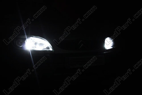 LED Luzes de presença (mínimos) branco xénon Citroen Saxo