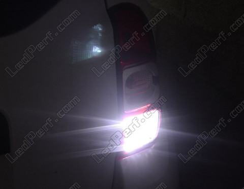LED Luz de marcha atrás Dacia Duster