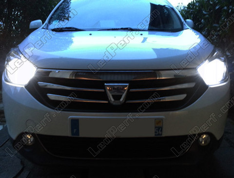 LED Luzes de cruzamento (médios) Dacia Lodgy