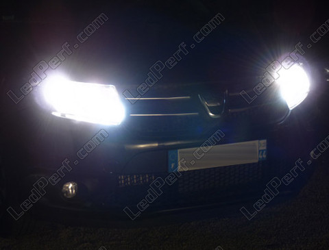 LED Luzes de estrada (máximos) Dacia Logan 2