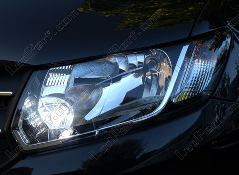LED Luzes de circulação diurna - Luzes diurnas Dacia Logan 2