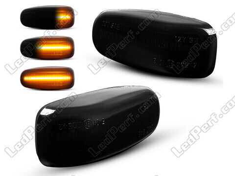 Piscas laterais dinâmicos LED para Mercedes Classe C (W202) - Versão preta fumada