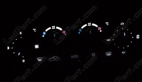 LED Climatização manual Mercedes Classe C (W203)