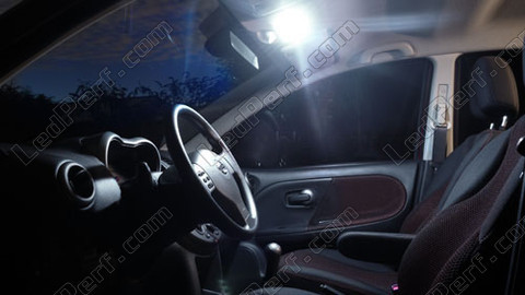 LED Luz de teto dianteira Nissan Cube
