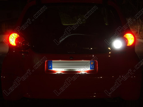 LED Luz de marcha atrás Peugeot 107