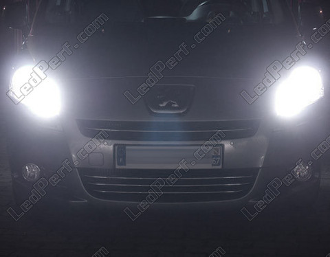 LED Luzes de estrada (máximos) Peugeot 3008
