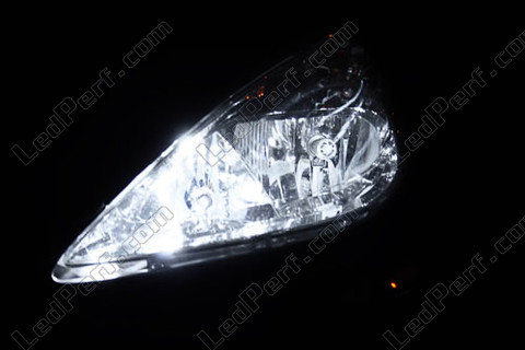 LED Luzes de presença (mínimos) branco xénon Peugeot 607