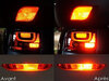 LED Luz de nevoeiro traseira Renault Express Van antes e depois