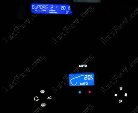 LED Consola central branco e azul - Climatização e Visor Renault Megane 2