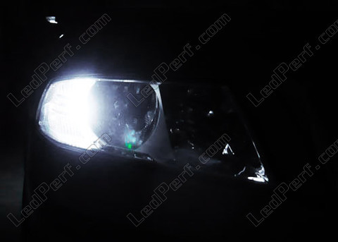 LED Luzes de presença (mínimos) branco xénon Skoda Octavia 2