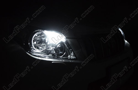 LED Luzes de presença (mínimos) branco xénon Toyota Land cruiser KDJ 150