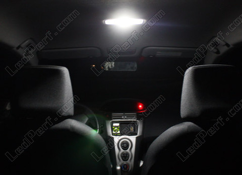 LED Luz de teto traseiro Toyota Yaris 2