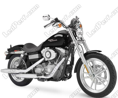Motocicleta Harley-Davidson Super Glide 1584 (2007 - 2007)