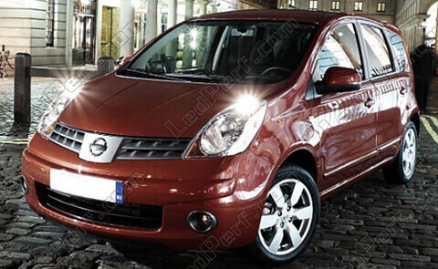 Carro Nissan Note (2005 - 2012)