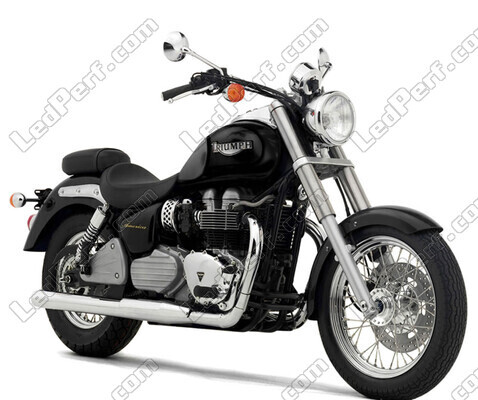 Motocicleta Triumph America 790 (2001 - 2007)