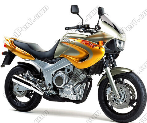 Motocicleta Yamaha TDM 850 (1996 - 2001) (1996 - 2001)