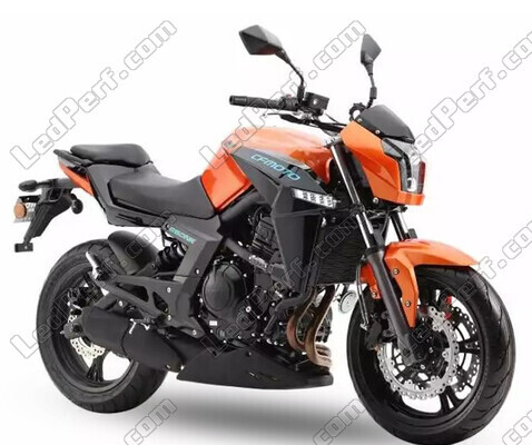 Motocicleta CFMOTO NK 650 (2013 - 2015) (2013 - 2015)