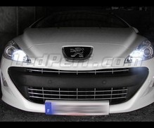Pack luzes de presença e luzes de circulação diurna a LED (branco xénon) para Peugeot 308 RCZ