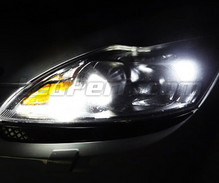 Pack de luzes de presença de LED (branco xénon) para Ford Focus MK2