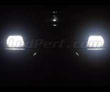 Pack de luzes de presença de LED (branco xénon) para Mitsubishi Pajero sport 1