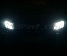 Pack lâmpadas para faróis Xénon Efeito para Toyota Yaris 3